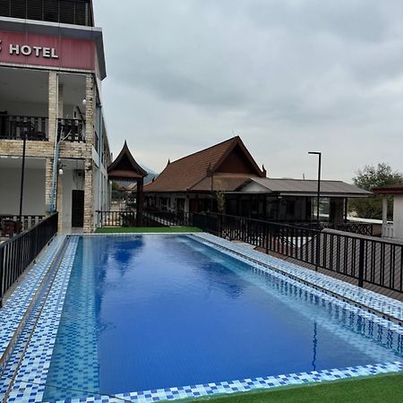 A P S Moutain View Hotel Vang Vieng Buitenkant foto